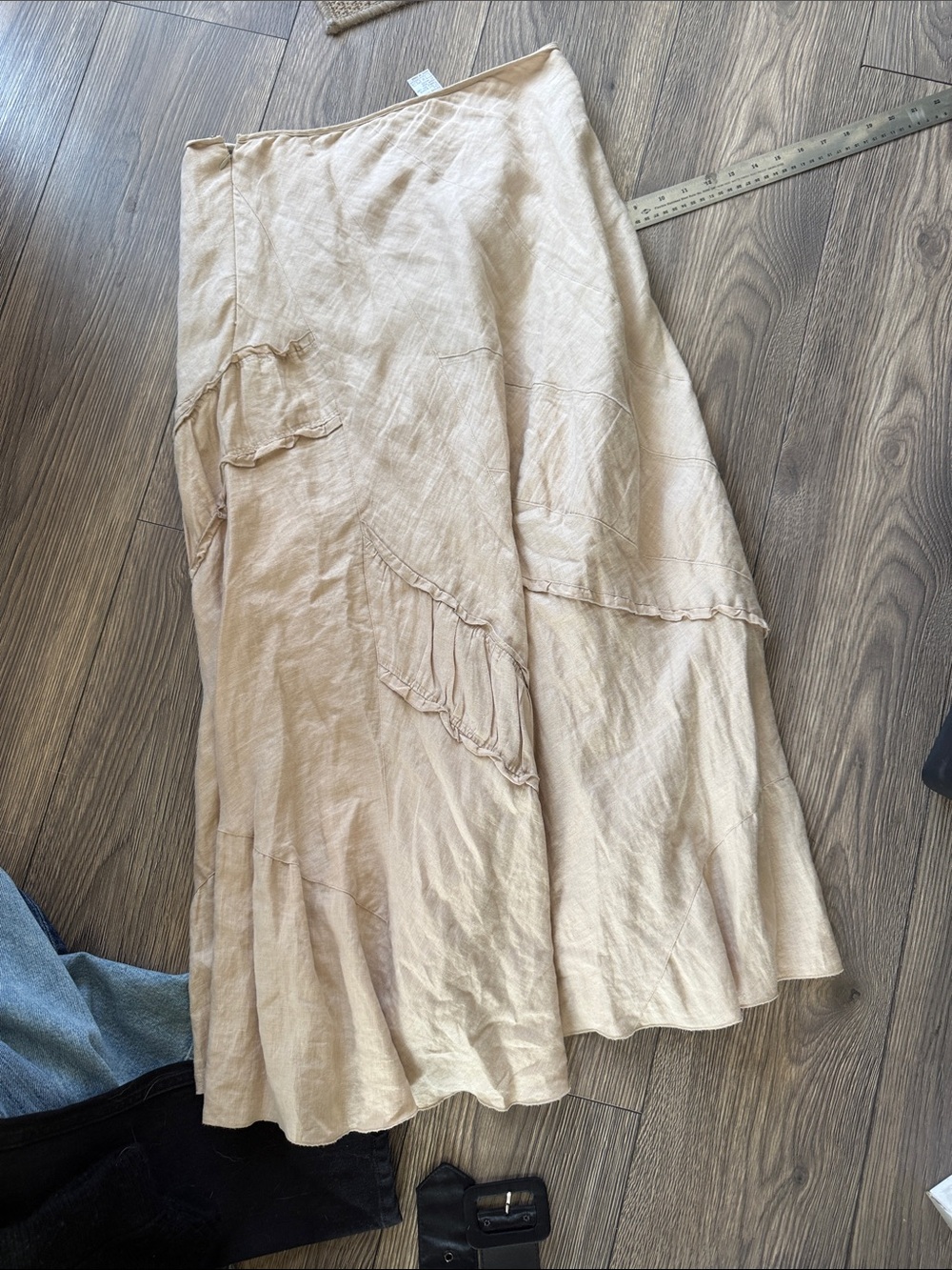 Isabella Bird Women's Linen  maxi Skirt size 12 neutral tan color - Picture 4 of 8